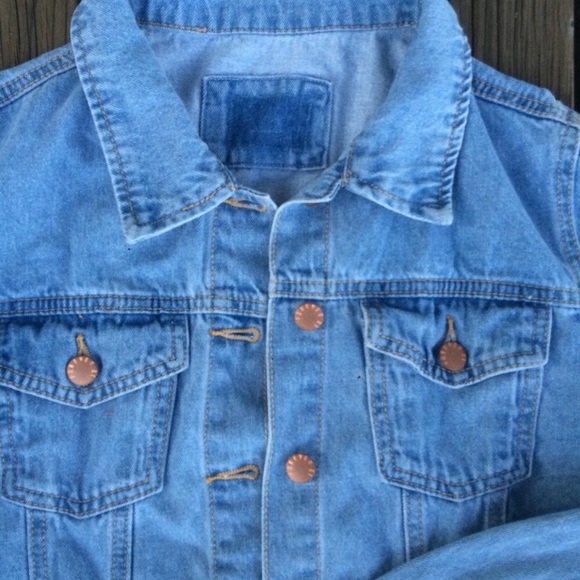 LIGHT WASH DENIM JACKET | F21 - Picture 3 of 4